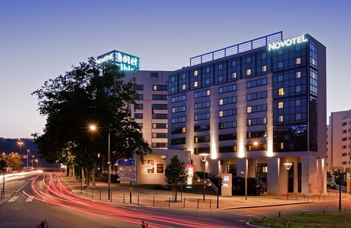 Yves Farge - Le Fleuve Hotel | Novotel Lyon Gerland Musée des Confluences