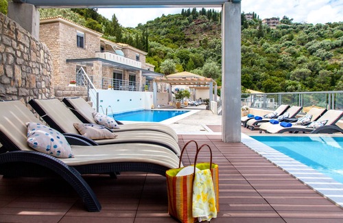 Katouna Apartment | Now you can do your happy-dance, cause you've just found YOUR place :-)