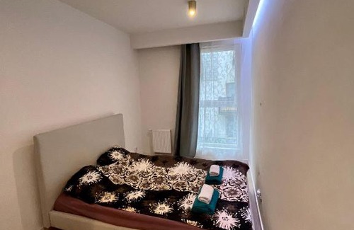 Wielki Kack Apartment | Nowoczesne 40m2, 2 pokoje, hala garażowa, balkon, widok na LAS