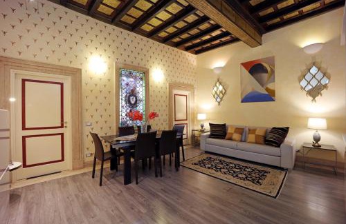 Rione IV Campo Marzio Apartment | NSM 71VIADELCORSO Luxury Apartment con terrazzo