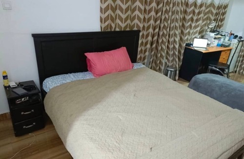 Amasaman House | nSpacious 2-Bedroom Family Home in Amasaman with AC,WiFi, Greenery & Warmth