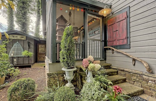 Clayton House | nThe Garden Cottage – A Storybook Retreat in the North Georgia Mountains