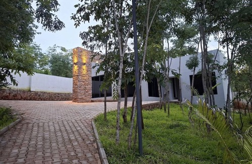 Chipata Apartment | nThe KWASU Apartments. Relaxing Garden Mountain Views KA-2