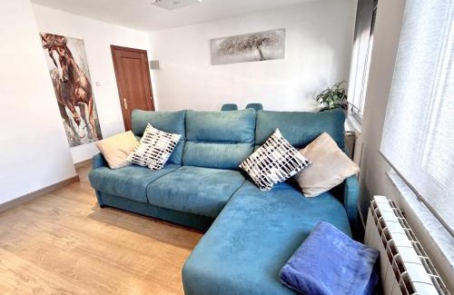 La Corredoria y Ventanielles Apartment | Nuevo Cerca CENTRO , WIFI y Calefacción