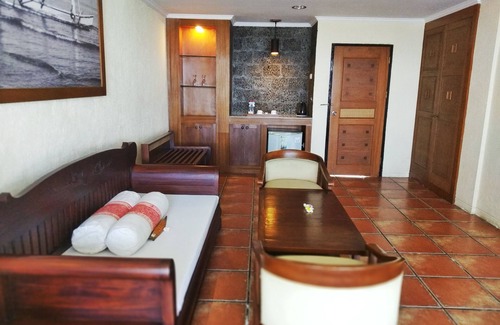 Temukus Hotel | Nugraha Lovina Seaview Resort & Spa