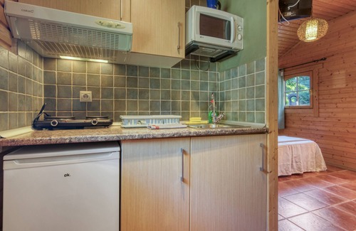 Benicolet Apartment | Null 'Entre Viejos Olivos 9' with Mountain View, Shared Pool and Air Conditioning