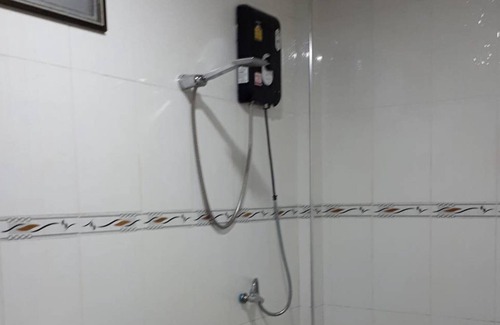 Kamlon Hotel | Num Chaykhong
