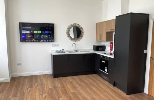 Douglas Apartment | Number 3, 8 Clifton Terrace
