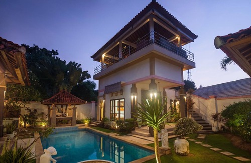 Nusa Dua Villa | Nusa Dua, 7 BDR,White Sandy Beaches, Super Location