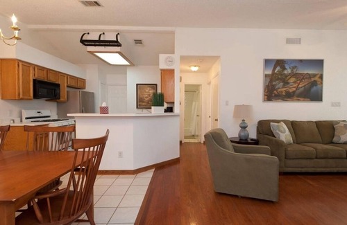 Hunter's Chase House | NW Austin house F1, ACL, perfection