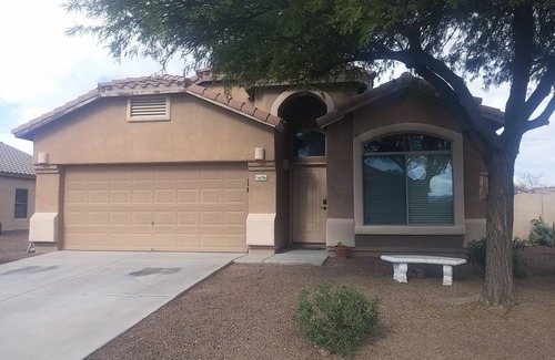 Tucson House | NW Tucson Adobe Home Close to Everything