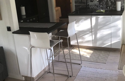 Sveg Apartment | Nyrenoverad Toppmodern Lägenhet