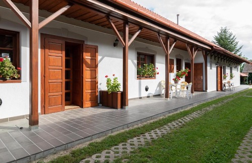 Hercegkut House | Nyugalom Apartman Hercegkút