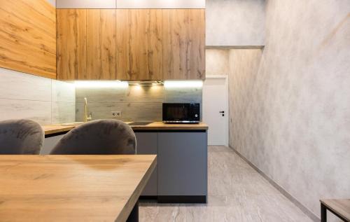 Shevchenkivs'kyi District Apartment | Nyvky Like Home - Манхеттен Сіті - Кв 275-2