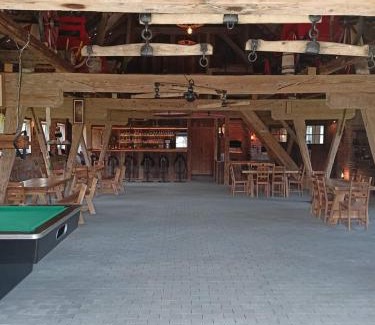 Komancza House | Ośrodek Jeździecki Tarpan latający Holender