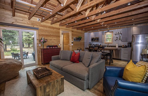 Tahoma House | O'Brien's Den by Hauserman Rentals