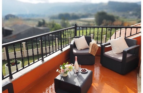 Carracido House | O Fogar DE Leni
