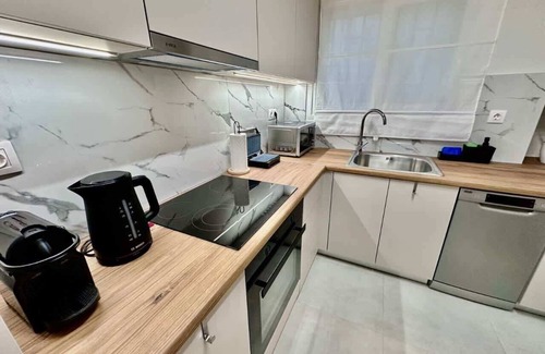 Kerameikos Apartment | O&O Group Classy Urban Haven Near Psyri