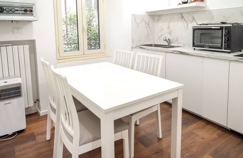 Osimo Apartment | O01 - Osimo, renovated three-room apartment in the historic center