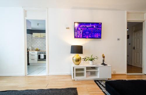 Plaistow Apartment | O2 and Excel - Spacious 1 BR Apt Canning town - Perfect for Business Extended Stays