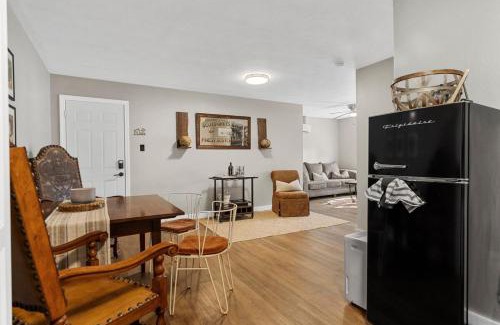 Cave City Apartment | Oak and Amber