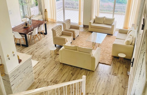Sidhpur Villa | Oak by the River - Luxury villa in the serene outskirts of Dharamshala/Mcleod
