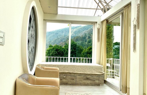 Sidhpur Villa | Oak by the River - Luxury villa in the serene outskirts of Dharamshala/Mcleod