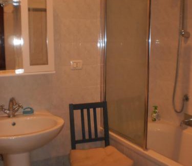 Montefelcino Apartment | Oak Tree