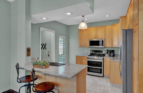 Oakley House | Oakley Square 3BR Charmer - Total Walkability by RedAwning