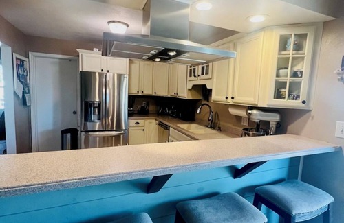 Plum House | Oakmont 5-bedroom house, 1-2 min walk to US Open 2025 Golf Course entrance