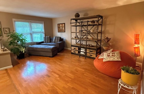 Plum House | Oakmont 5-bedroom house, 1-2 min walk to US Open 2025 Golf Course entrance