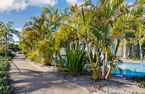 Salamander Bay Apartment | Oaks Pacific Blue Pool spa more in complex