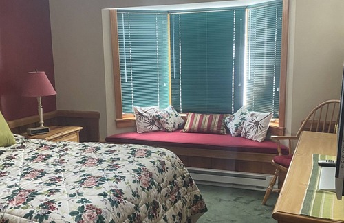 Mackinac Island Condo | Oakwood Condo 7- 2 bedroom condo with Lake Huron views!