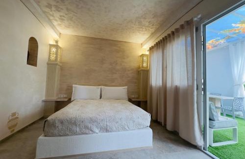 Specchiarica Bed & Breakfast | Oasi Cleopatra Luxury Suite B&B Puglia Salento