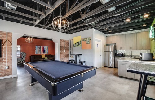 Encanto Apartment | Oasis 1Bd/1Ba Retreat w/Gym & Firepit!