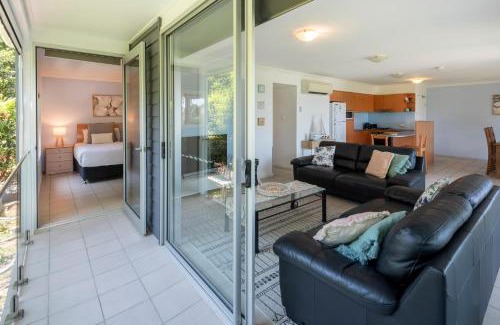 Hamilton Island Apartment | Oasis 2 bedroom Apartment with buggy