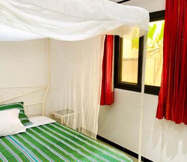 La Somone Bed & Breakfast | Oasis calme avec piscine à la Somone