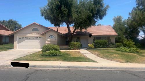 Palmdale House | Oasis Hm near Rancho Vista- Shared Hm