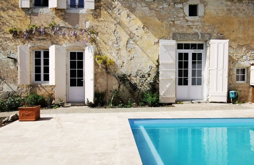 Laparade House | Oasis of peace and comfort. 14th-century maison de maître with swimming pool.