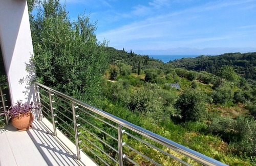 Termenades House | Oasis of well-being in the midst of ater olive and cypress trees