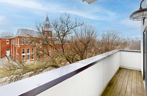 Chestnut Hill Apartment | Oasis on 2nd #301