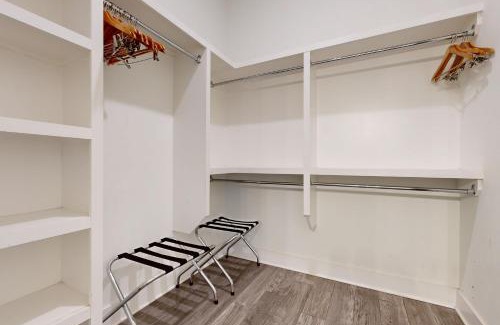 Chestnut Hill Apartment | Oasis on 2nd #301