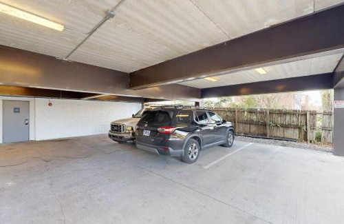 Chestnut Hill Apartment | Oasis on 2nd #301