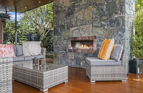 Macarthur House | Oasis Retreat Luxe Couples Escape|Pool|Spa|4PM SUN CHECK OUT*n