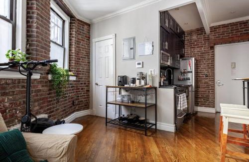 Central Park South Apartment | Oasis Room at a Shared Apartment by Times Square