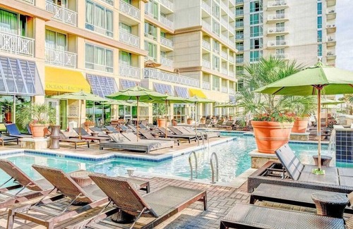 Northeast Virginia Beach House | OBC 2 bedroom Ocean Front · Ocean Front, 2 Bedroom Suite!