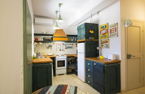 Limni House | OBERON-A Cozy 2 bedroom/2 Bathroom Residence at IL Giardino Segreto Di Prospero