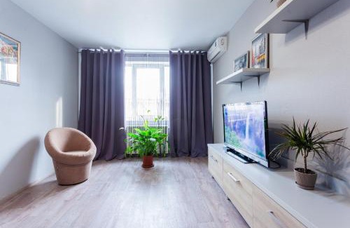Obolon' Apartment | Obolon metro station