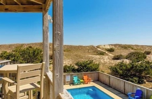 Waves House | OBX Pool Beachfront Hot Tub 5Bed Volleyball Arcade