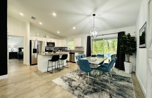 Candler House | Ocala Oasis on Pecan Road